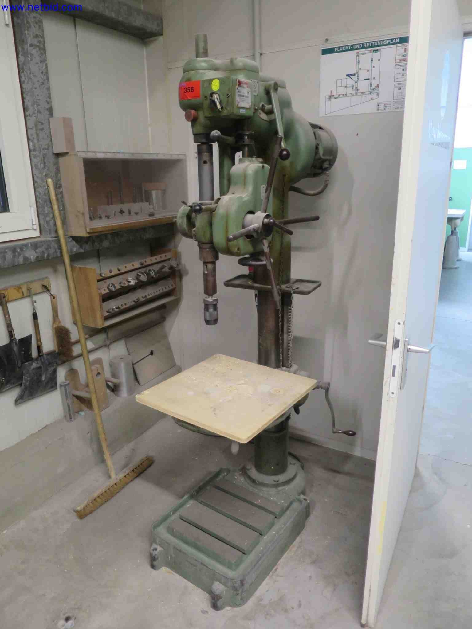 Säulenbohrmaschine VEB Bergmann-Borsig BB117